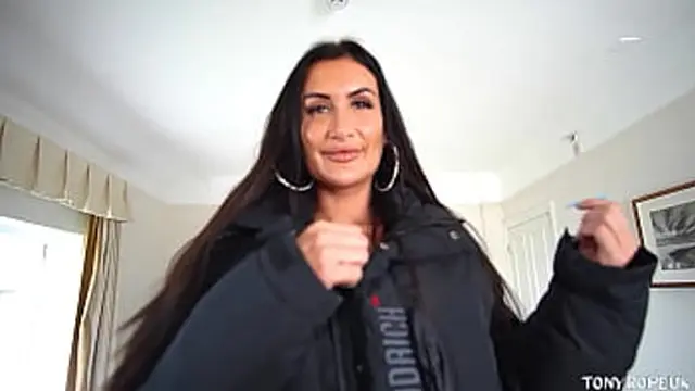 EXPERIENCES WITH BBC - HOT MATURE BRITISH WOMAN