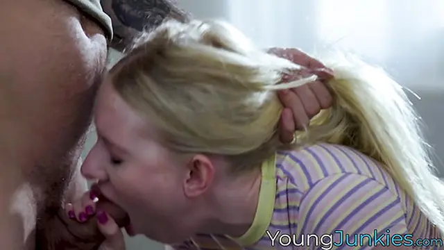 Blonde babysitter Kallie Taylor spreads her legs for rough fucking